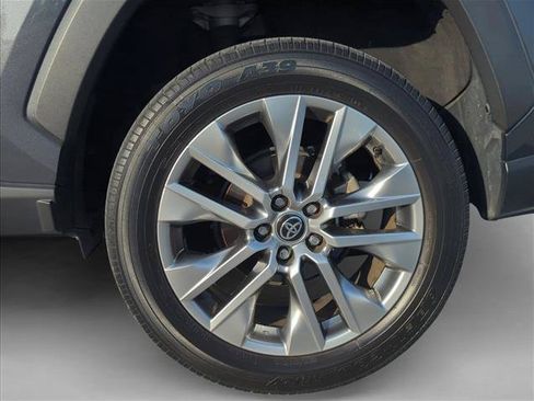 Certified 2023 Toyota RAV4 XLE Premium FWD image 5