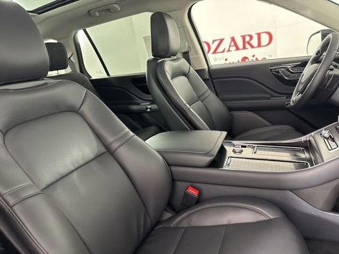New 2025 Lincoln Aviator Premiere image 19
