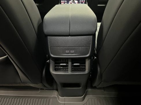 New 2027 GMC Terrain AT4 w/ LPO, Floor Liner Package AWD/4WD image 33