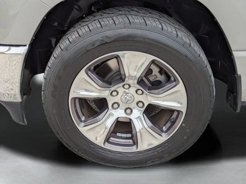 Certified 2024 RAM 1500 Laramie RWD image 42