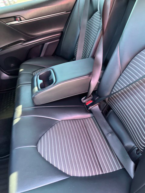 Used 2022 Toyota Camry SE FWD image 12