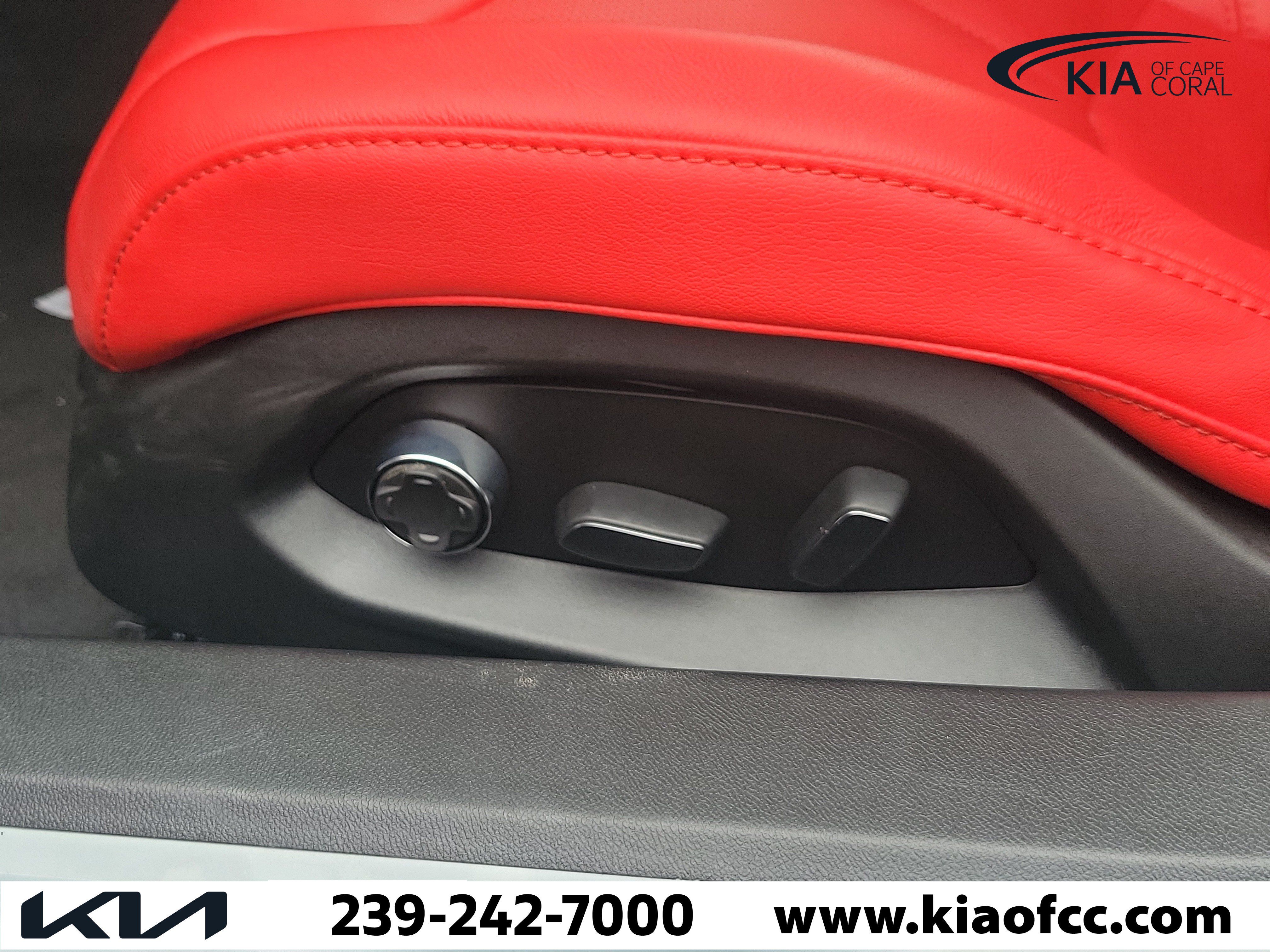 Used 2023 Chevrolet Corvette Stingray Preferred Conv RWD image 14