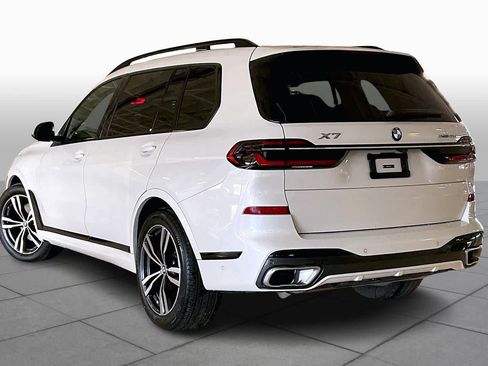 Used 2025 BMW X7 xDrive40i w/ M Sport Package image 11