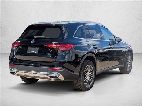 New 2026 Mercedes-Benz GLC 300 4MATIC image 2