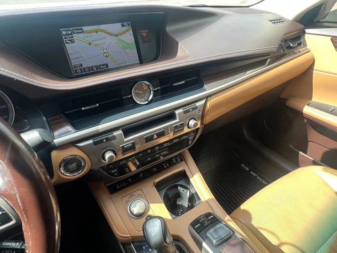 Used 2016 Lexus ES 350 FWD image 21