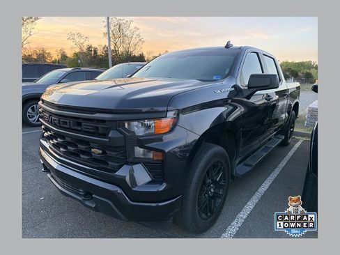 Used 2023 Chevrolet Silverado 1500 Custom image 1