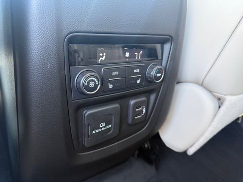 Used 2023 Buick Enclave Avenir w/ Avenir Technology Package image 25