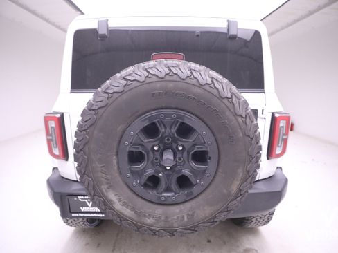 Used 2021 Ford Bronco Wildtrak image 3