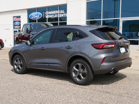 Certified 2023 Ford Escape ST-Line w/ Tech Pack #1 AWD/4WD image 4