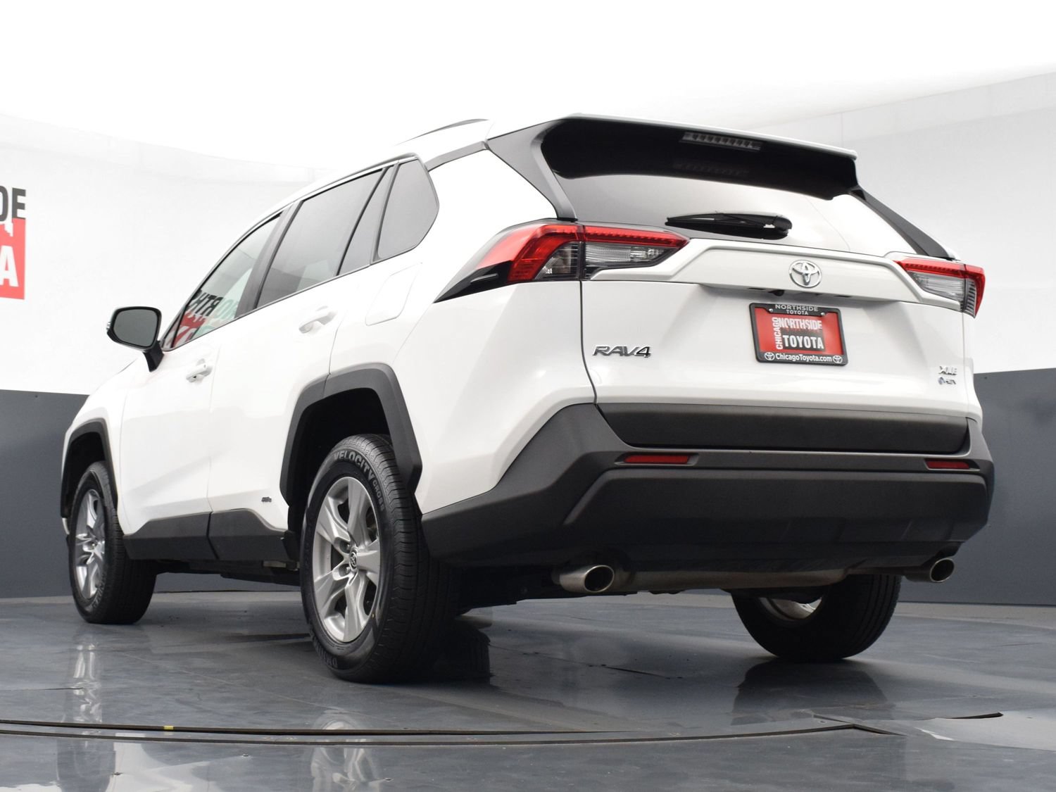 Used 2025 Toyota RAV4 XLE AWD/4WD image 26