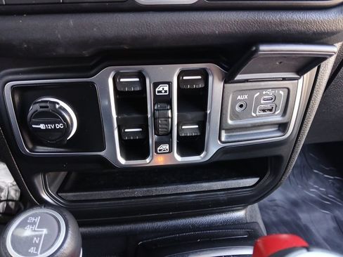 Used 2026 Jeep Gladiator Sport AWD/4WD image 6