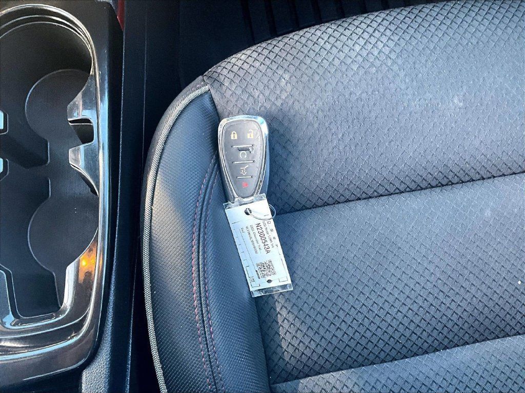Used 2023 Chevrolet TrailBlazer RS w/ Sun and Liftgate Package AWD/4WD image 32