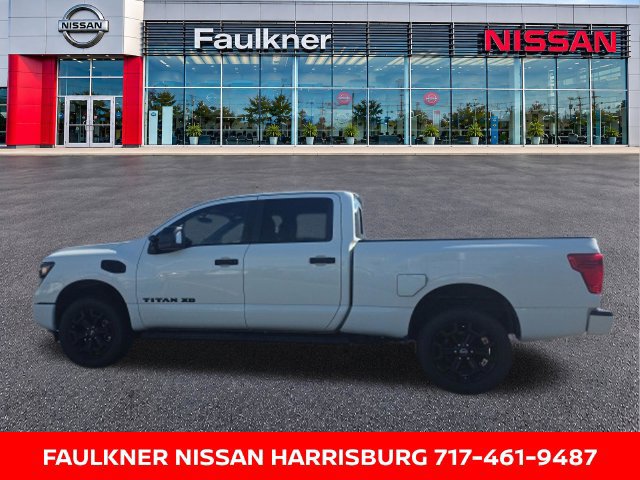 Certified 2019 Nissan Titan SL w/ Midnight Edition AWD/4WD image 5
