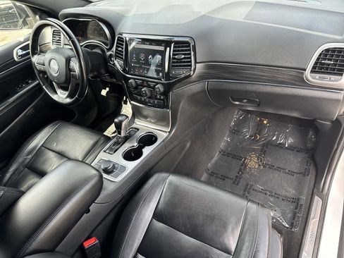 Used 2022 Jeep Grand Cherokee Limited image 41