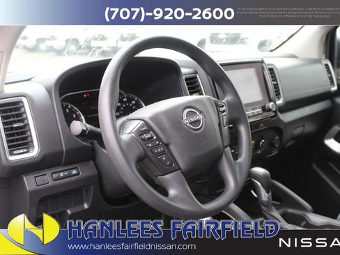 Used 2023 Nissan Frontier SV w/ Tow Package RWD image 11