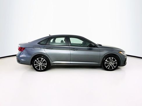 Used 2025 Volkswagen Jetta Sport FWD image 8
