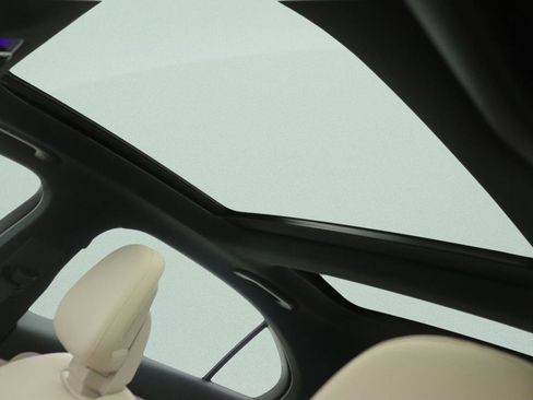 New 2026 Mercedes-Benz C 300 4MATIC Sedan image 10