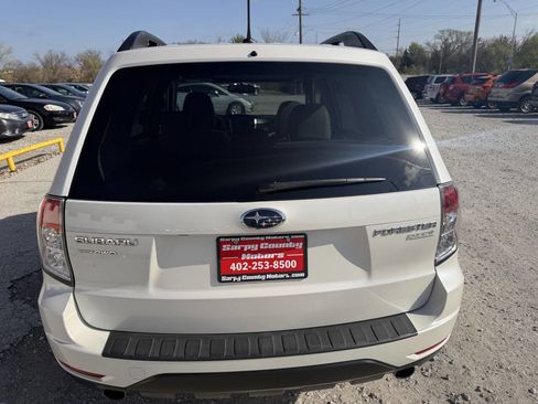 Used 2013 Subaru Forester 2.5X Premium w/ All-Weather Plus Pkg AWD/4WD image 4