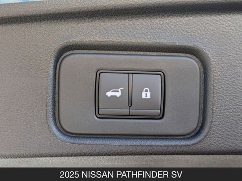 New 2025 Nissan Pathfinder SV image 21