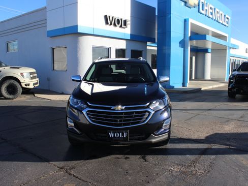 Used 2020 Chevrolet Equinox Premier image 2
