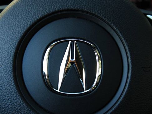 Used 2023 Acura MDX Technology SH-AWD image 31