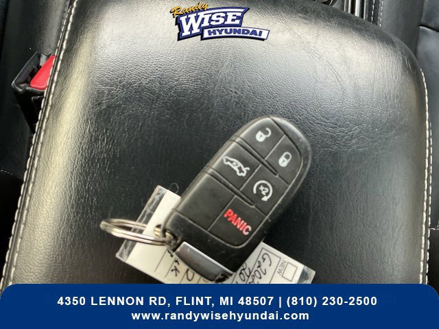 Used 2019 Chrysler 300 S AWD/4WD image 26