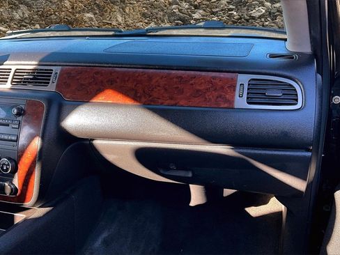 Used 2012 Chevrolet Suburban LS w/ Convenience Package 1 image 14