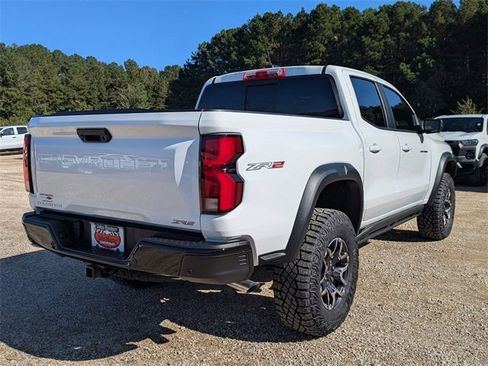 New 2025 Chevrolet Colorado ZR2 w/ Technology Package image 2