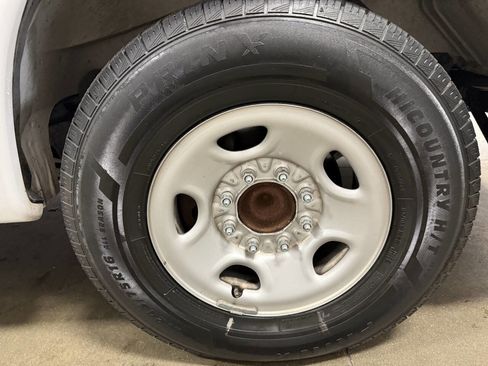 Used 2020 Chevrolet Express 3500 LT w/ LT Preferred Equipment Group image 7