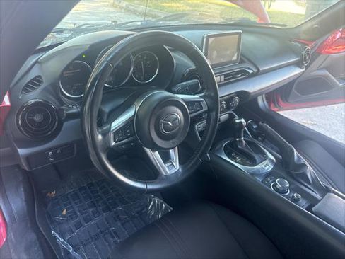 Used 2017 MAZDA MX-5 Miata RF Club image 12