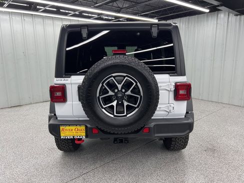 Used 2024 Jeep Wrangler Unlimited Rubicon image 5