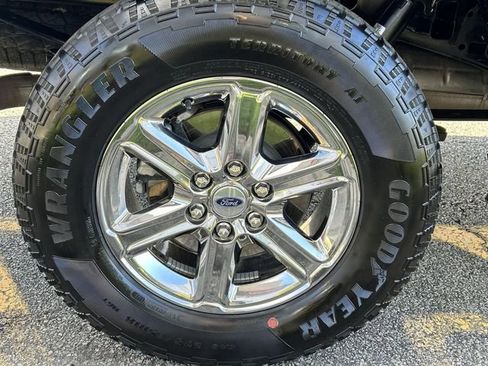 Used 2025 Ford F150 XLT w/ Equipment Group 301A Standard image 12