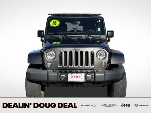 Used 2018 Jeep Wrangler Unlimited Sahara image 9