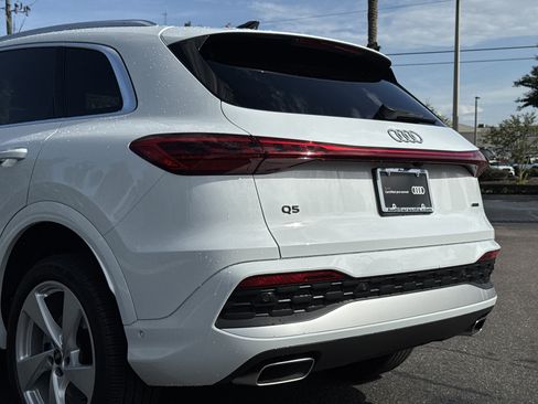 Used 2025 Audi Q5 Premium Plus w/ Premium Plus AWD/4WD image 9