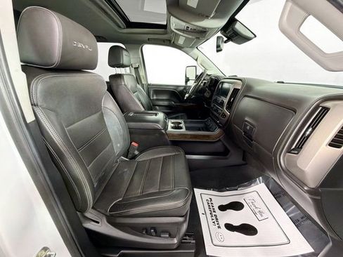 Used 2019 GMC Sierra 2500 Denali image 31