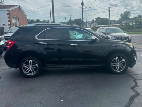 Used 2017 Chevrolet Equinox Premier w/ Enhanced Convenience Package AWD/4WD image 7