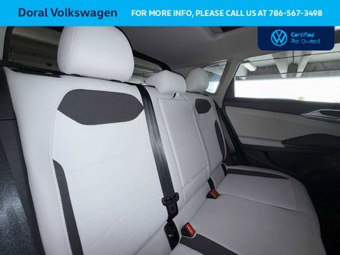 Used 2025 Volkswagen Taos SE FWD image 26