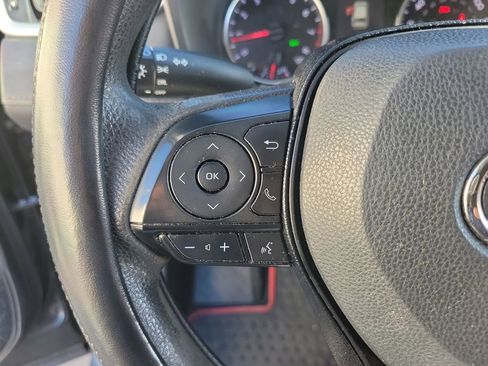 Used 2020 Toyota RAV4 LE image 22