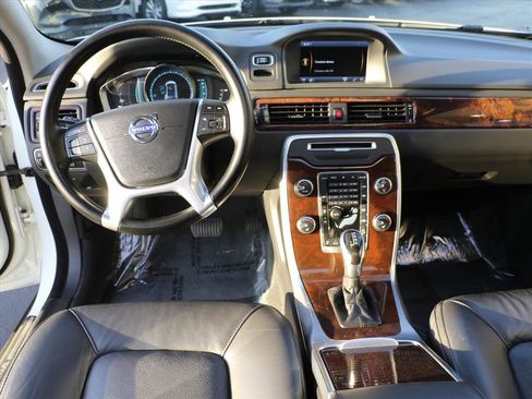 Used 2014 Volvo XC70 3.2 image 12