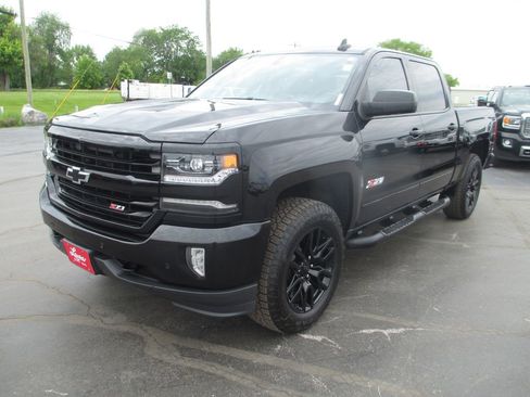 Used 2017 Chevrolet Silverado 1500 LTZ Z71 w/ LTZ Plus Package AWD/4WD image 14