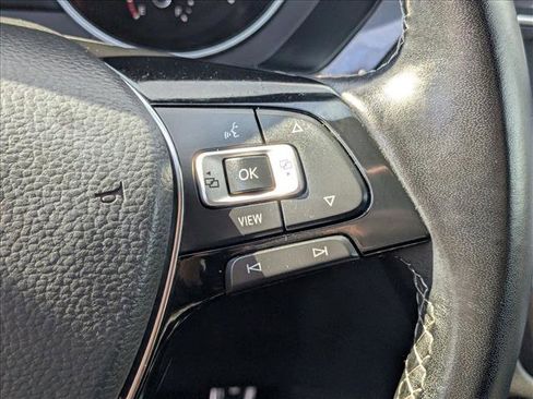 Used 2020 Volkswagen Tiguan SE R-Line w/ 3rd Row Seat Package image 16