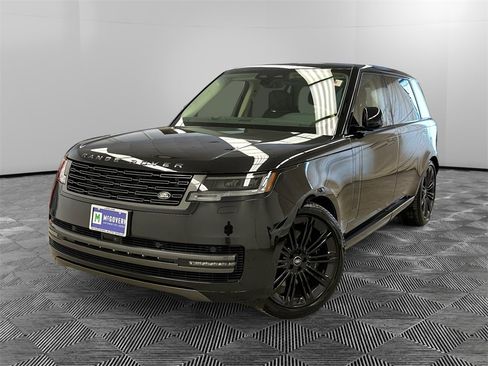Used 2024 Land Rover Range Rover Long Wheelbase SE image 1