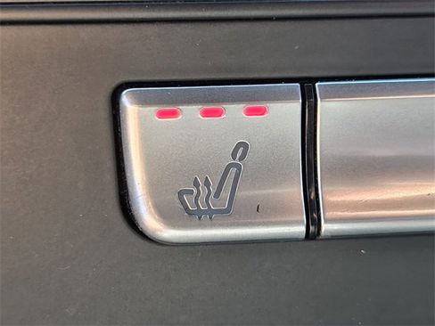 Used 2018 Mercedes-Benz GLE 350 4MATIC image 25