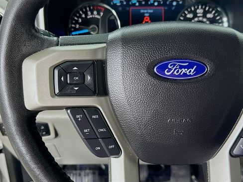 Used 2017 Ford F150 Lariat image 22