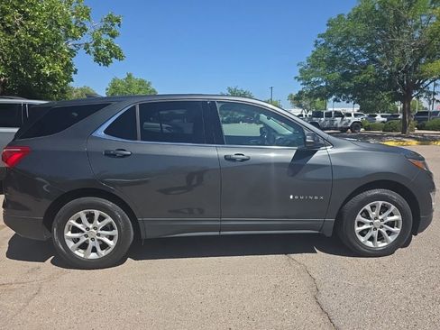 Used 2019 Chevrolet Equinox LT w/ Driver Convenience Package AWD/4WD image 9