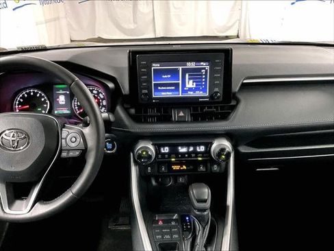 Used 2022 Toyota RAV4 XLE w/ Convenience Package AWD/4WD image 18