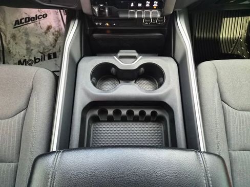 Used 2019 RAM 1500 Big Horn AWD/4WD image 33