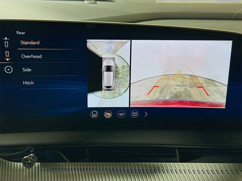 Certified 2025 Cadillac Optiq Luxury 2 image 12