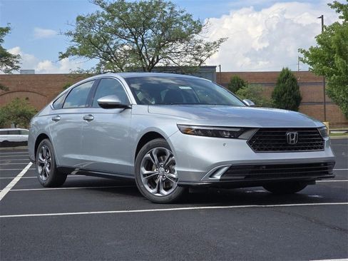 New 2025 Honda Accord EX-L image 2