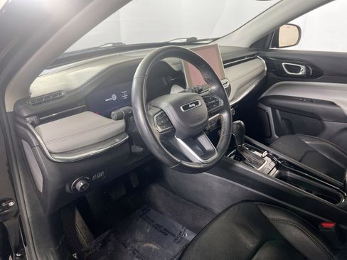 Used 2022 Jeep Compass Limited w/ Elite Group image 9